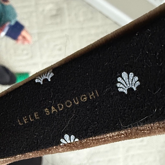 Lele Sadoughi Padded Velvet Pearl Headband Rare Brown Shimmer main image 4
